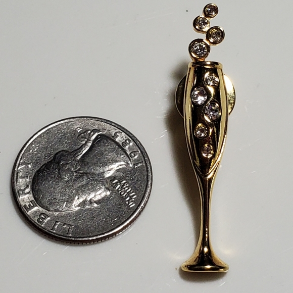 Avon Jewelry - New Year's Eve Pin